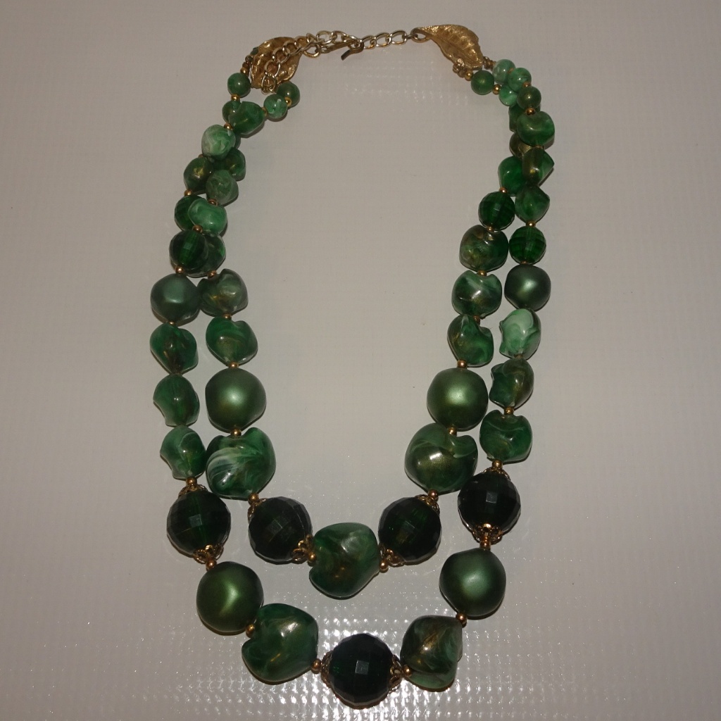 Vtg. Art Dual Strand Green Beaded Necklace